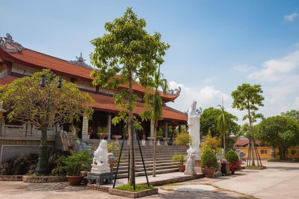 Khu Ch&iacute;nh Điện l&agrave; nơi c&oacute; kiến tr&uacute;c nổi bật nhất trong tổng thể kiến tr&uacute;c ch&ugrave;a Ph&aacute;p V&acirc;n.